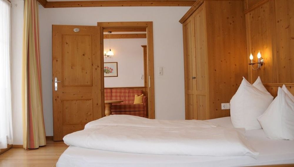 Das Gaestehaus Schneider Am Dorfplatz Alpbach Luaran gambar
