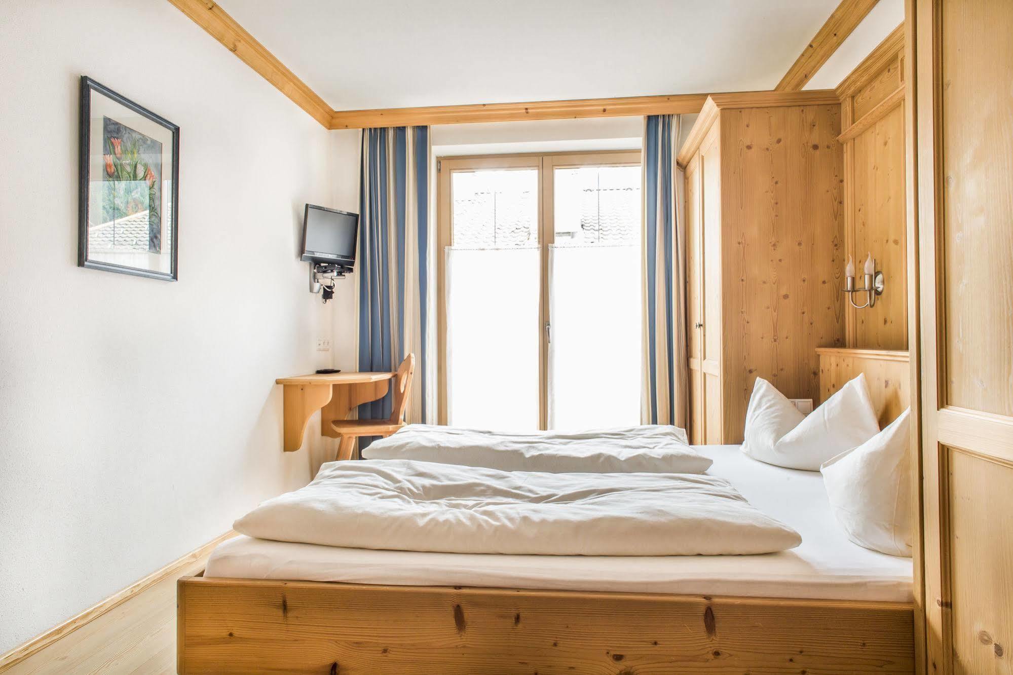 Das Gaestehaus Schneider Am Dorfplatz Alpbach Luaran gambar