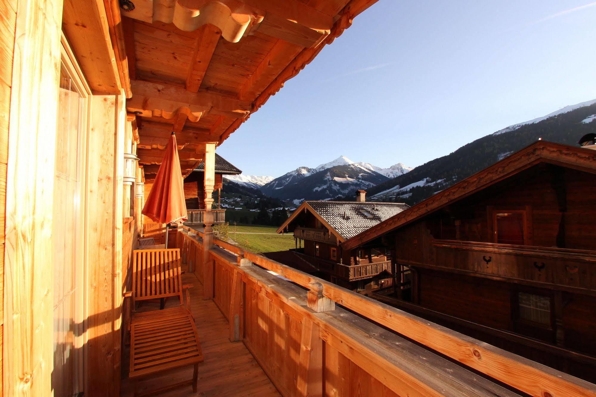 Das Gaestehaus Schneider Am Dorfplatz Alpbach Luaran gambar