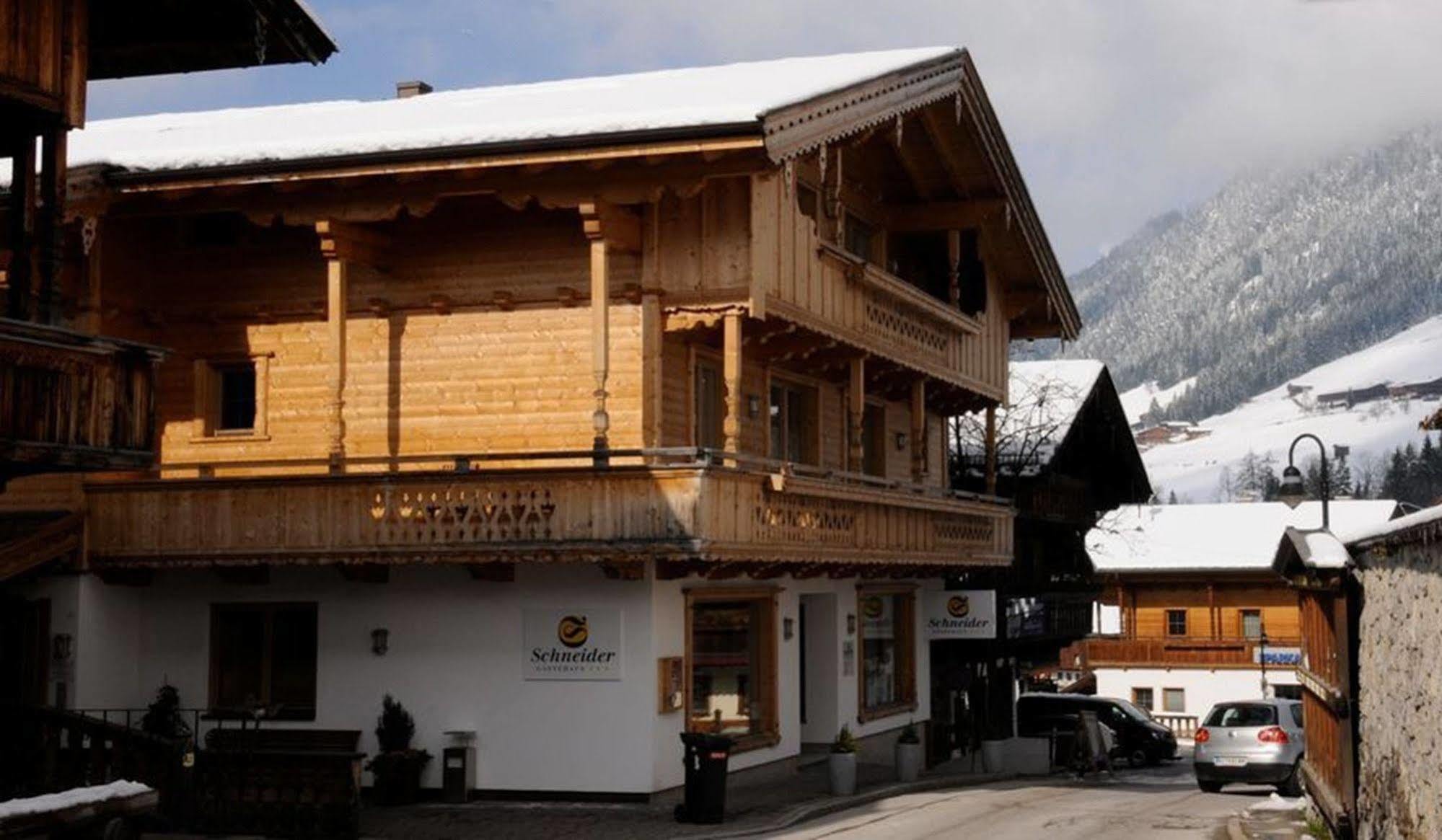 Das Gaestehaus Schneider Am Dorfplatz Alpbach Luaran gambar