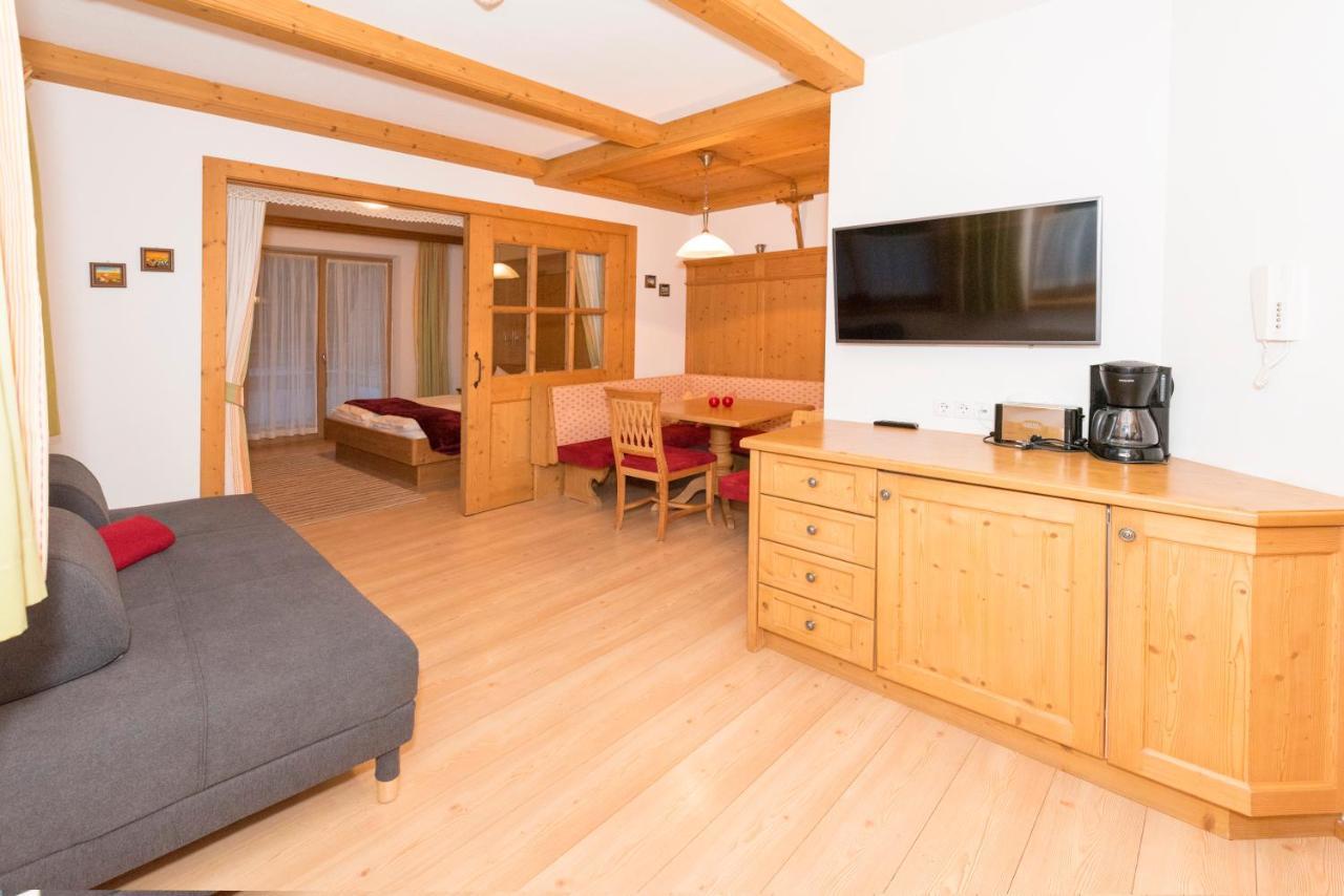 Das Gaestehaus Schneider Am Dorfplatz Alpbach Luaran gambar