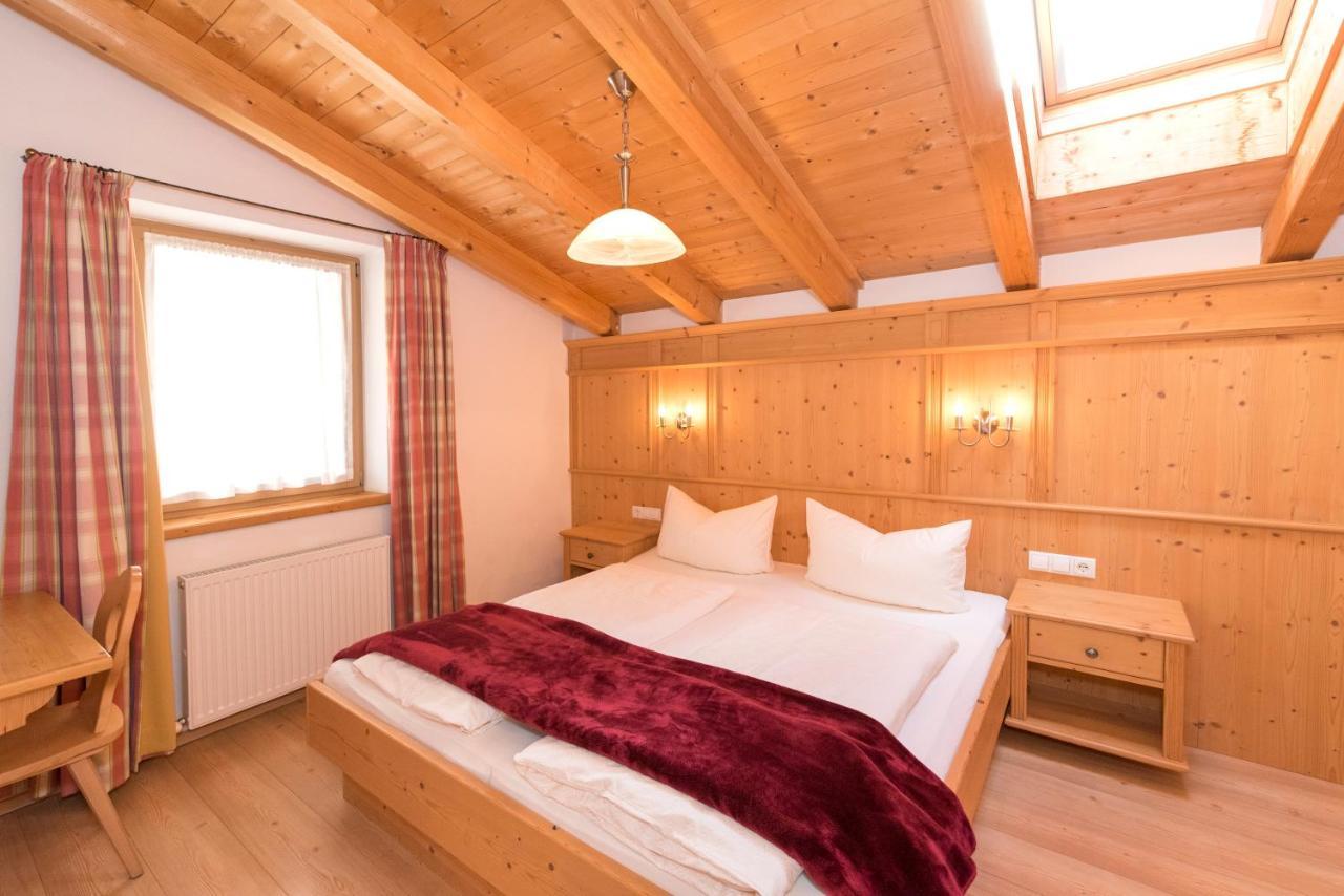 Das Gaestehaus Schneider Am Dorfplatz Alpbach Luaran gambar