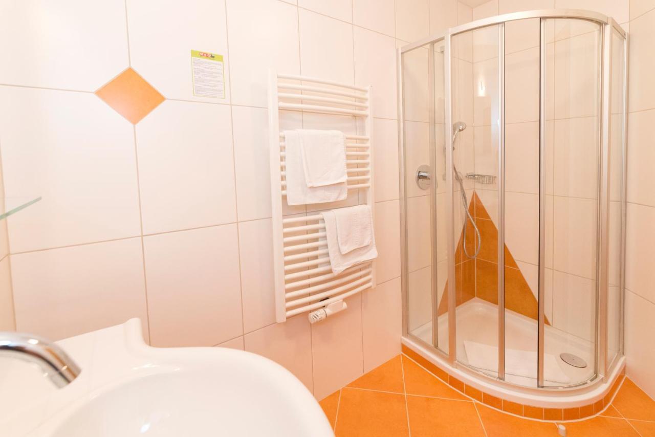 Das Gaestehaus Schneider Am Dorfplatz Alpbach Luaran gambar