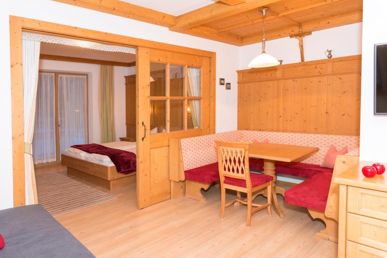 Das Gaestehaus Schneider Am Dorfplatz Alpbach Luaran gambar
